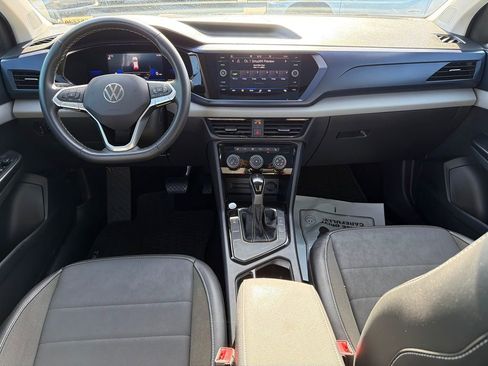 Used 2023 Volkswagen Taos SE w/ Panoramic Sunroof Package image 22