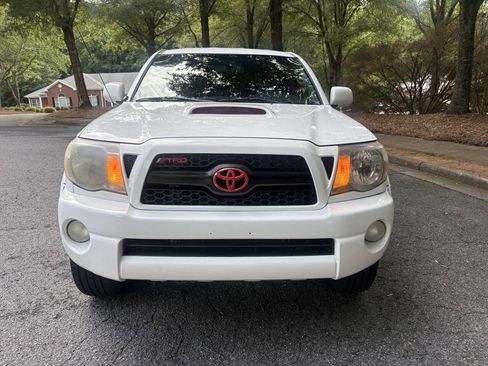 Used 2011 Toyota Tacoma PreRunner w/ TRD Sport Pkg RWD image 12
