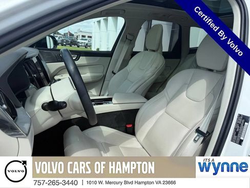 Used 2025 Volvo XC60 T8 Ultra w/ Protection Package Premier AWD/4WD image 5