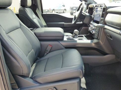 New 2025 Ford F150 Lariat w/ Equipment Group 501A Mid image 12