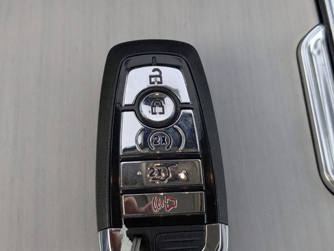 Certified 2025 Lincoln Navigator Reserve image 35