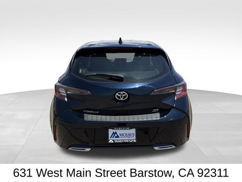 Used 2021 Toyota Corolla SE w/ Carpet Mat Package (TMS) FWD image 5