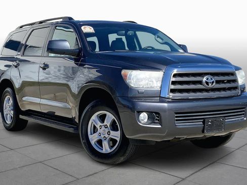 Used 2016 Toyota Sequoia SR5 image 3