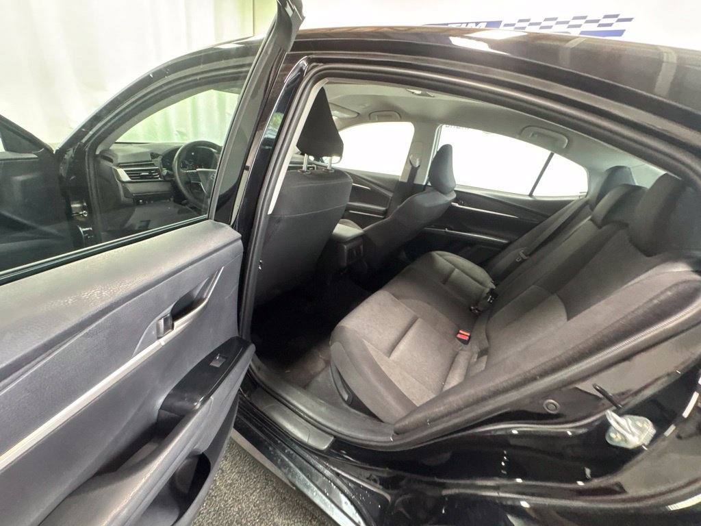 Used 2026 Toyota Camry LE FWD image 23