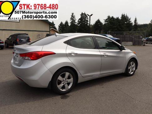 Used 2012 Hyundai Elantra GLS w/ Preferred Pkg 3 FWD image 9