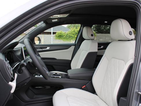 New 2025 Volkswagen Atlas Cross Sport SEL Premium R-Line image 9