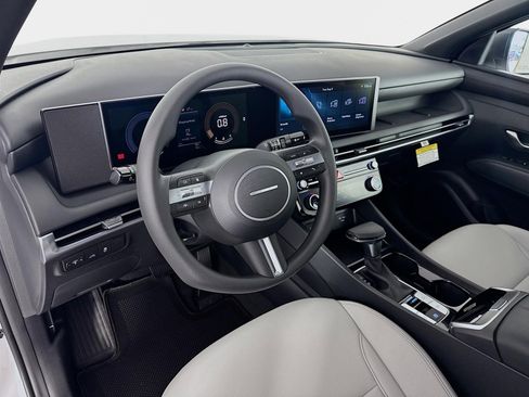 New 2026 Hyundai Santa Cruz SEL FWD image 9