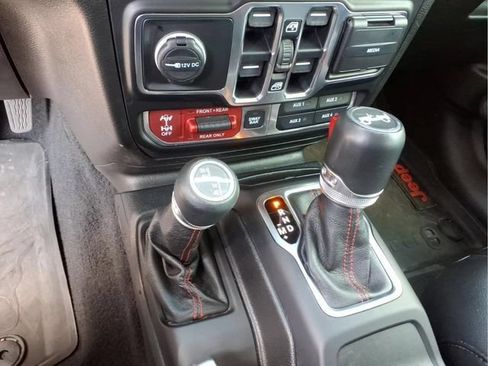 Used 2020 Jeep Wrangler Unlimited Rubicon AWD/4WD image 28