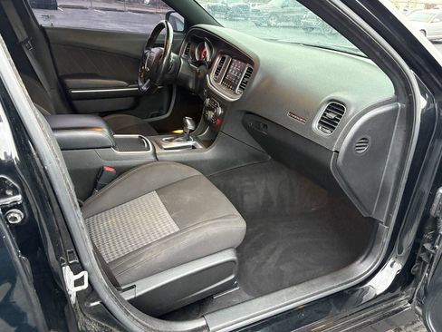 Used 2022 Dodge Charger R/T image 10