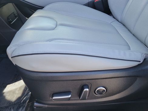 Used 2024 Hyundai Palisade SEL FWD image 21