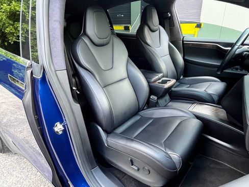 Used 2018 Tesla Model X 75D image 25