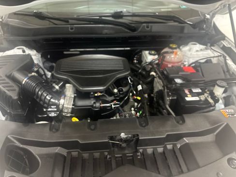 Used 2021 Chevrolet Blazer LT AWD/4WD image 31
