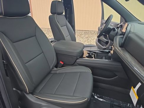New 2026 Chevrolet Tahoe Premier w/ Sun And Tow Package AWD/4WD image 11