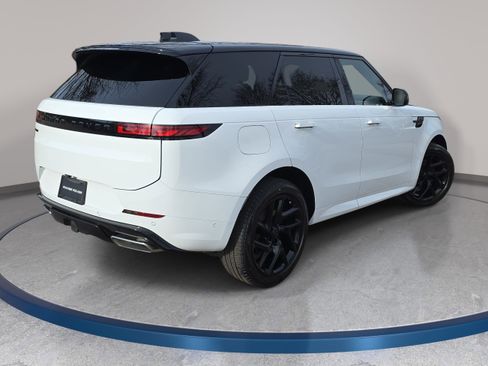 New 2026 Land Rover Range Rover Sport Dynamic SE AWD/4WD image 5