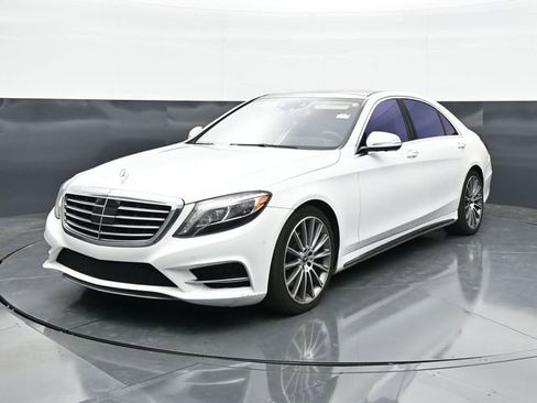 Used 2017 Mercedes-Benz S 550 Sedan image 5