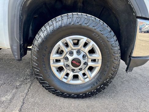 Used 2023 GMC Sierra 2500 SLE w/ SLE Convenience Package image 29