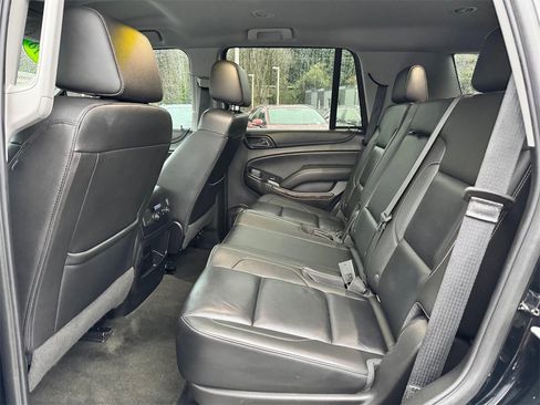 Used 2018 Chevrolet Tahoe LT w/ Luxury Package image 18