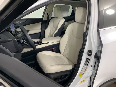 Used 2026 Lexus NX 350 350h Luxury w/ Accessory Package (2T) image 28