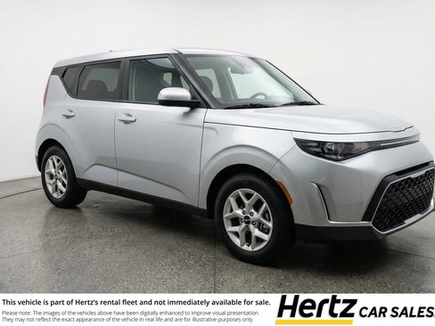Used 2025 Kia Soul LX w/ LX Technology Package image 1