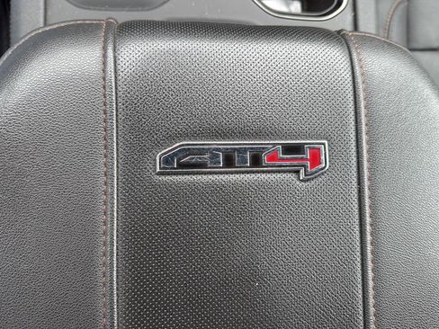 Used 2024 GMC Sierra 2500 AT4 w/ Technology Package AWD/4WD image 28