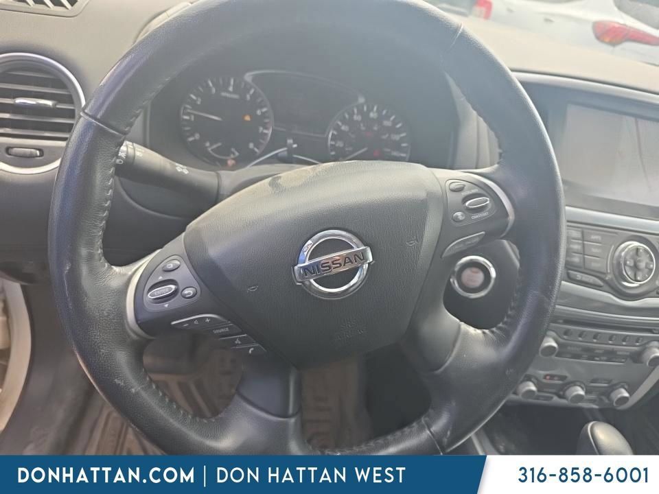 Used 2020 Nissan Pathfinder SL AWD/4WD image 7