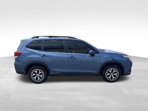 Used 2024 Subaru Forester Premium AWD/4WD image 10