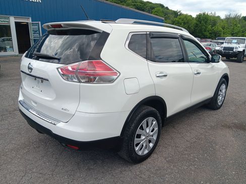 Used 2016 Nissan Rogue S w/ Appearance Package AWD/4WD image 5