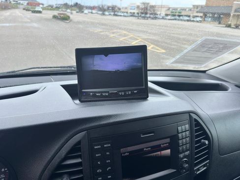 Used 2016 Mercedes-Benz Metris image 14