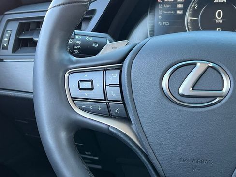 Certified 2023 Lexus ES 350 w/ Premium Package image 18