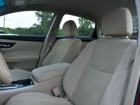 Used 2014 Nissan Altima 2.5 FWD image 22