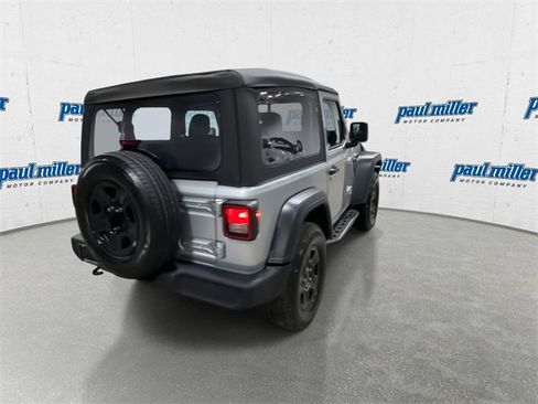 Used 2023 Jeep Wrangler Sport image 11