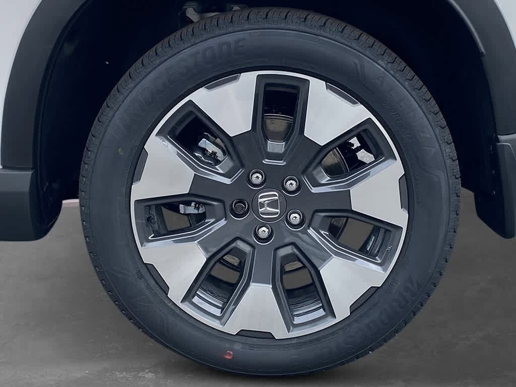 New 2026 Honda Pilot Touring image 7