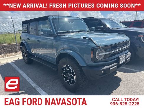 Used 2022 Ford Bronco Outer Banks AWD/4WD image 1