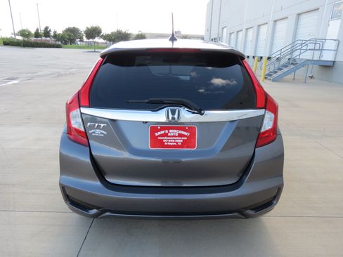 Used 2018 Honda Fit EX image 8
