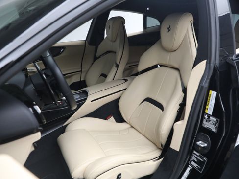 Certified 2024 Ferrari Purosangue AWD/4WD image 15