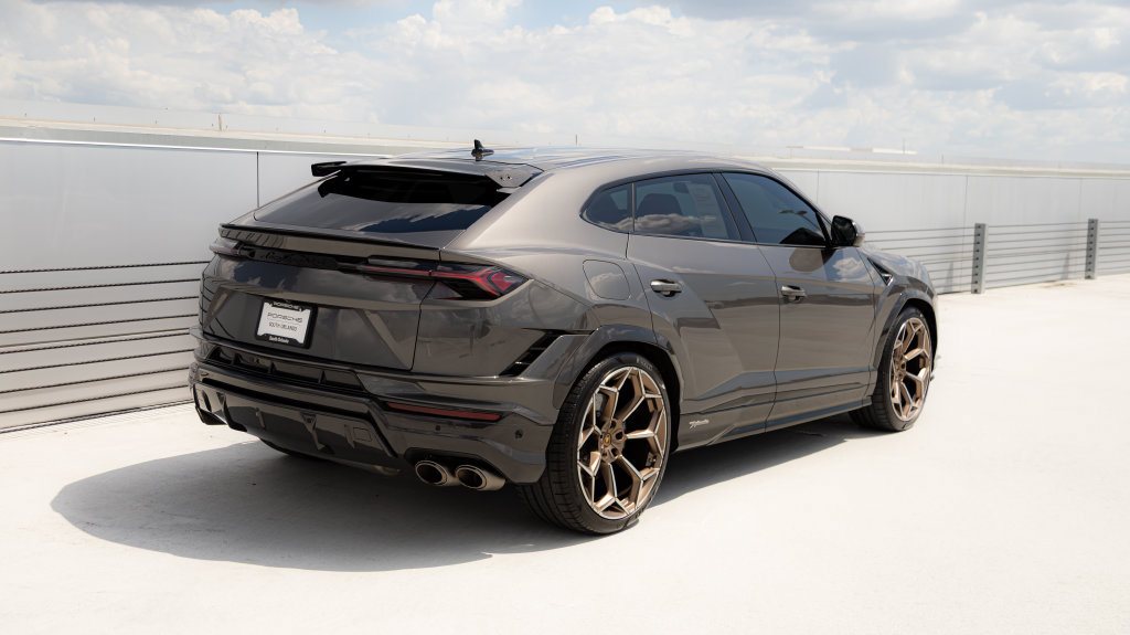 Used 2023 Lamborghini Urus Performante AWD/4WD image 49