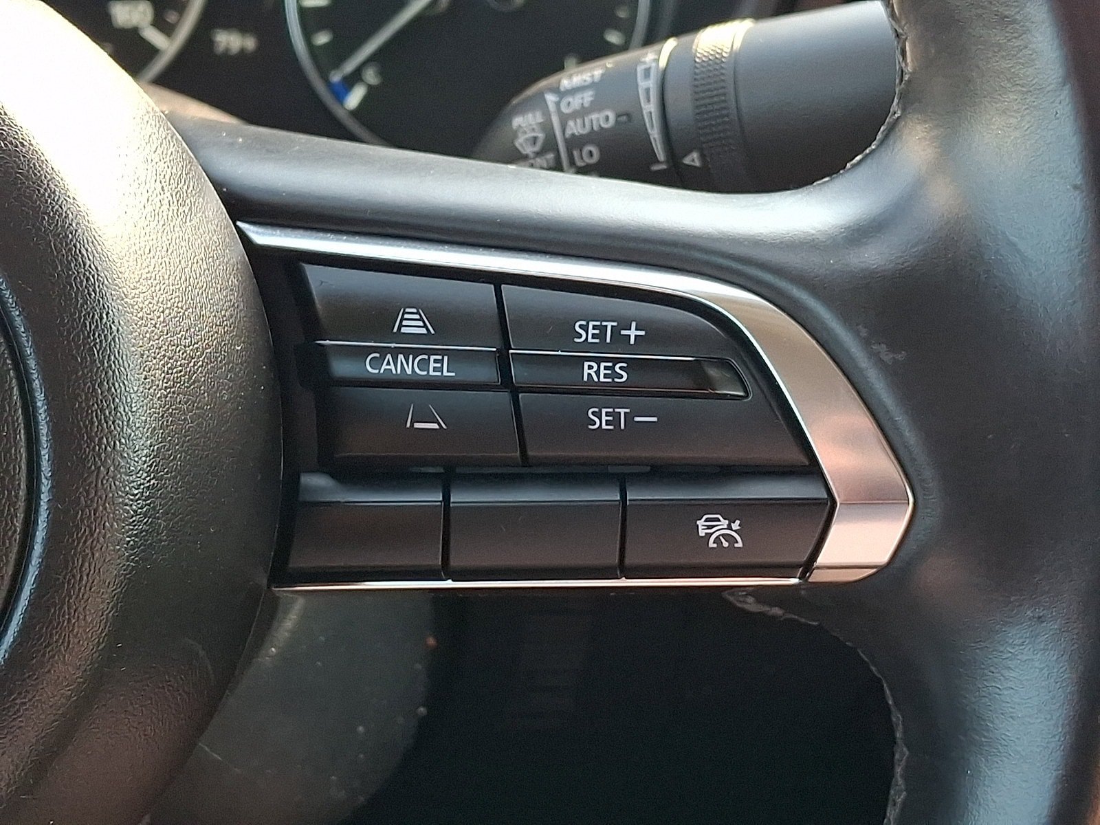Used 2024 MAZDA MAZDA3 s FWD image 21