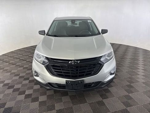 Used 2021 Chevrolet Equinox LT FWD image 2
