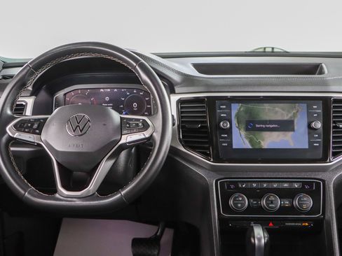 Used 2023 Volkswagen Atlas Cross Sport SEL AWD/4WD image 17