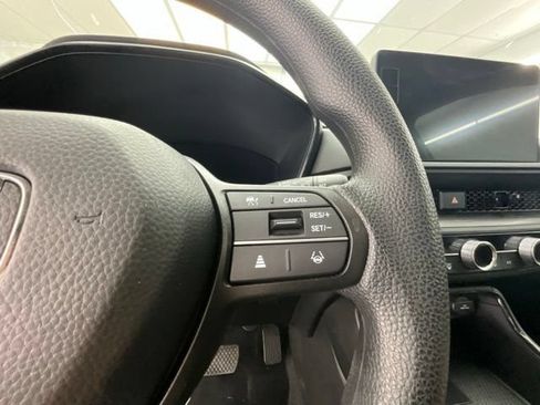 Used 2026 Honda CR-V LX image 9
