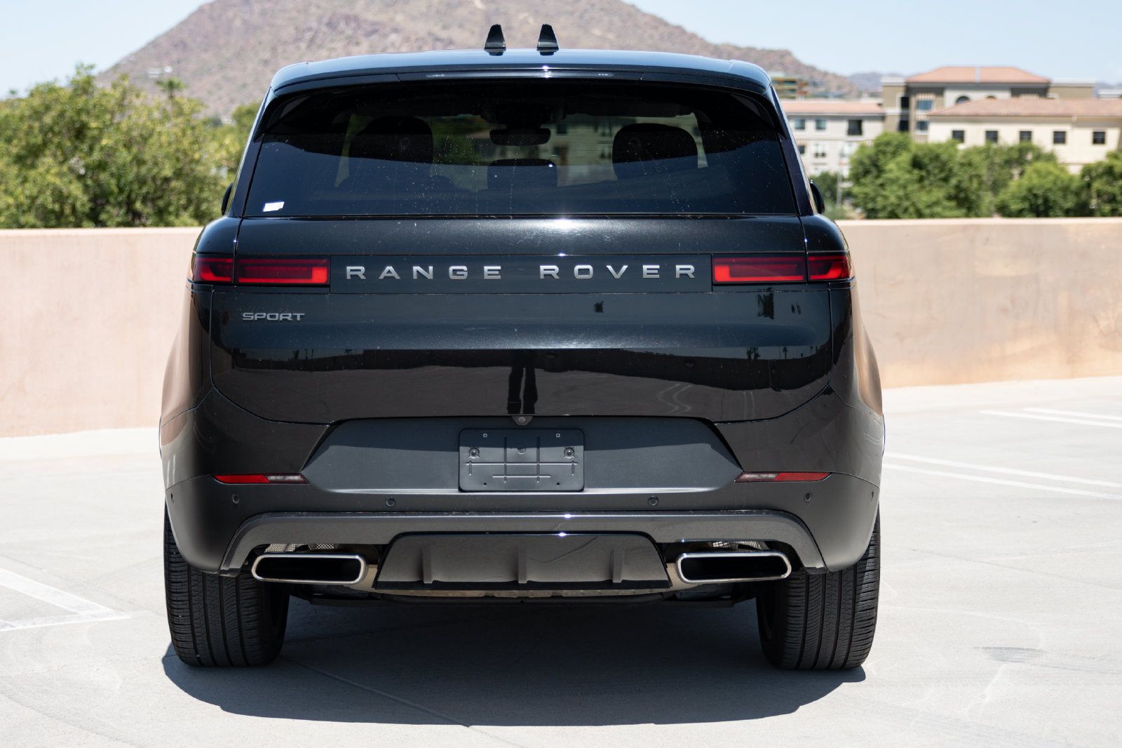 Used 2024 Land Rover Range Rover Sport SE AWD/4WD image 45