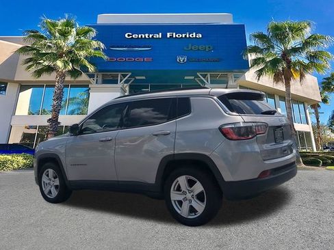 Used 2022 Jeep Compass Latitude w/ Sun and Sound Group FWD image 7