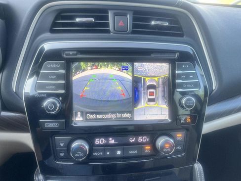 Used 2016 Nissan Maxima Platinum FWD image 22