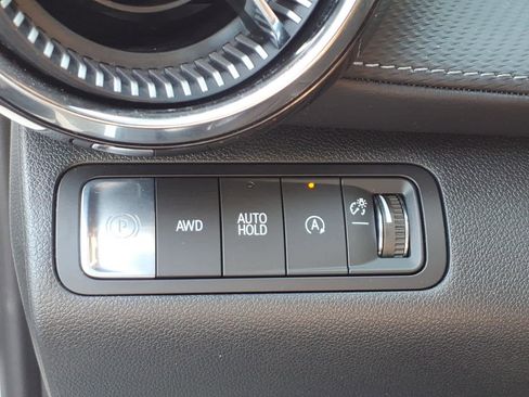 Used 2026 Chevrolet Equinox LT AWD/4WD image 11