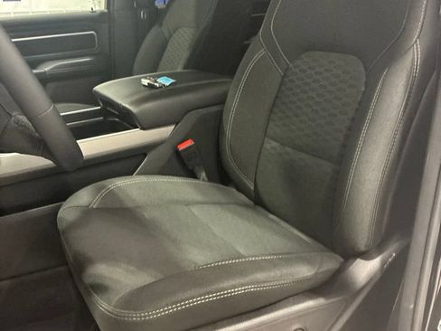 Used 2025 RAM 1500 Big Horn AWD/4WD image 17