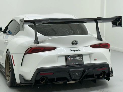 Used 2023 Toyota Supra Premium image 18