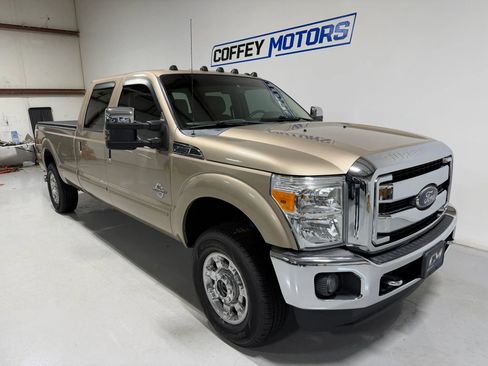 Used 2012 Ford F250 Lariat w/ Chrome Pkg image 8
