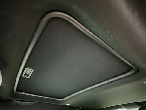 Used 2012 Dodge Challenger R/T image 24