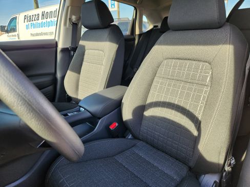 New 2026 Honda HR-V LX image 8