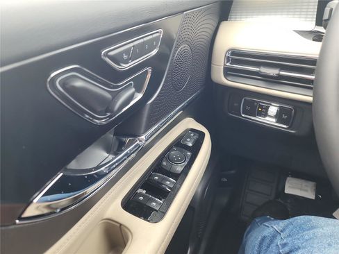 New 2026 Lincoln Corsair Premiere image 28